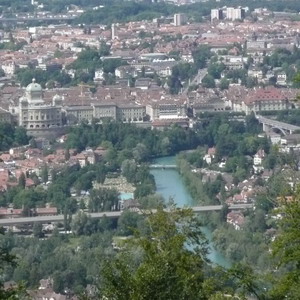 Heimatstadt Bern, Blick auf Marzili und Bundeshaus vom Gurten aus